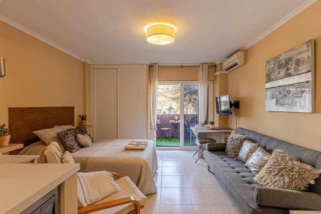 797 Holiday Rentals - Equipado Estudio Cerca Del Parque La Paloma Benalmádena Buitenkant foto
