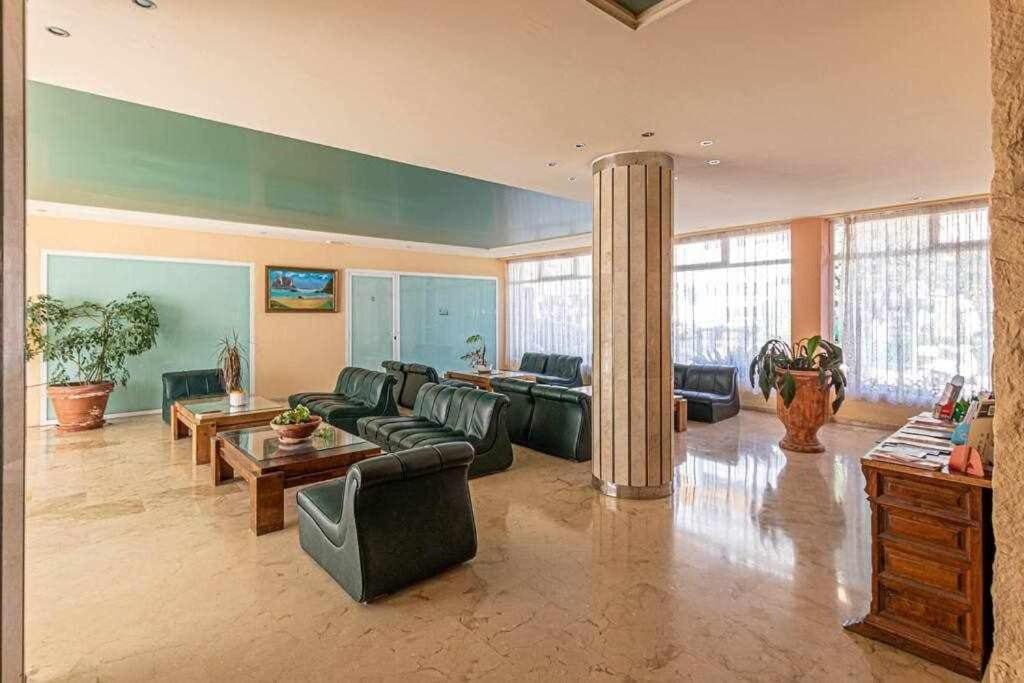 797 Holiday Rentals - Equipado Estudio Cerca Del Parque La Paloma Benalmádena Buitenkant foto