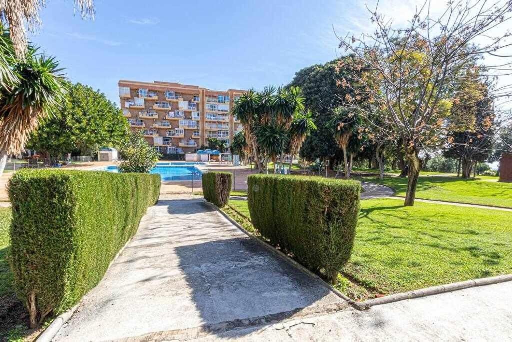 797 Holiday Rentals - Equipado Estudio Cerca Del Parque La Paloma Benalmádena Buitenkant foto