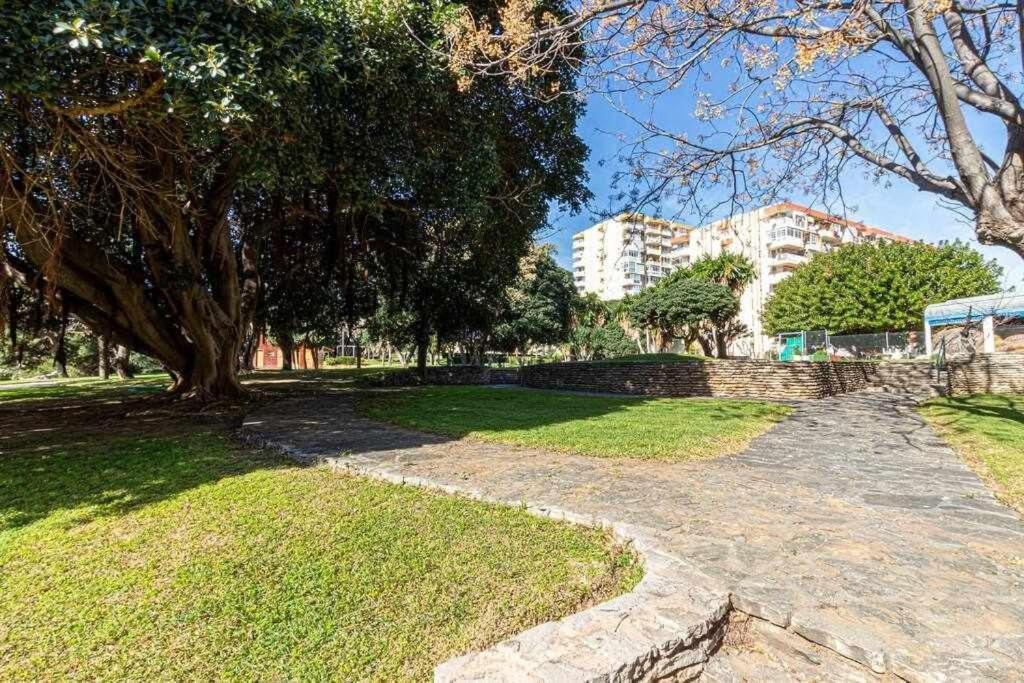 797 Holiday Rentals - Equipado Estudio Cerca Del Parque La Paloma Benalmádena Buitenkant foto